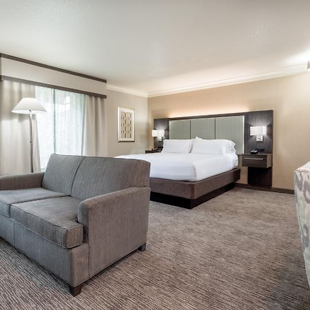 Holiday Inn Auburn By Ihg Exterior foto